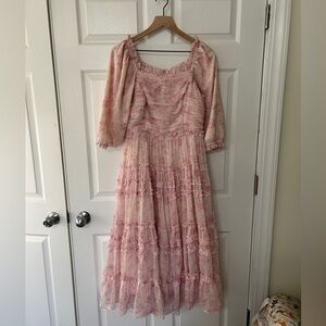 Ivy City Co “Aniston” Floral Midi Dress in Pink